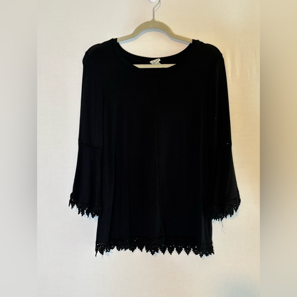 Black 3/4 Sleeve Tunic with Scalloped Hem and Unique Sleeve